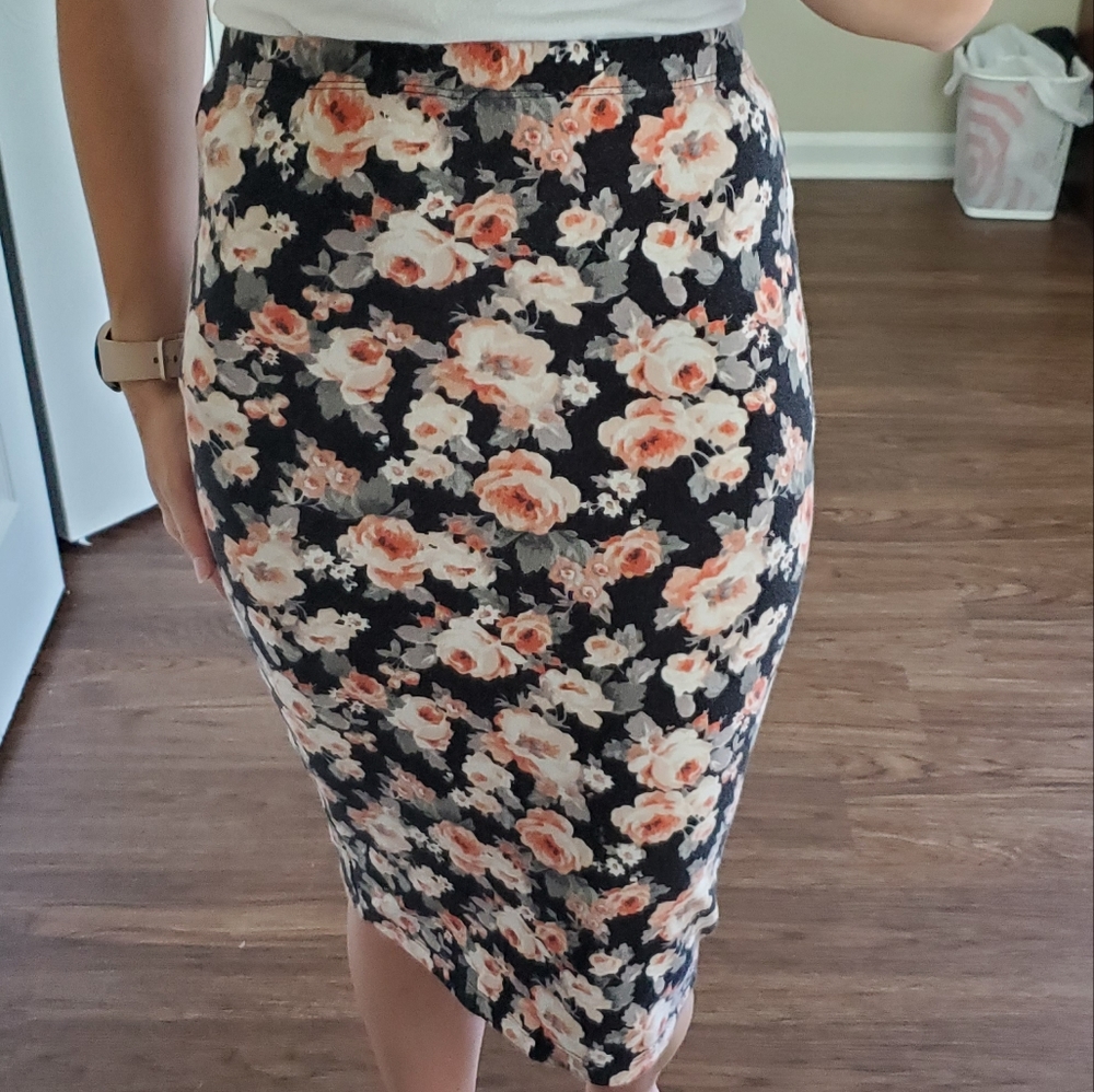 Forever 21 Floral Bodycon Midi Skirt